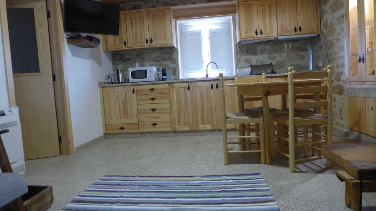 Casas Da Villa - Monsanto - Oliveira E Videira Relva  Kültér fotó