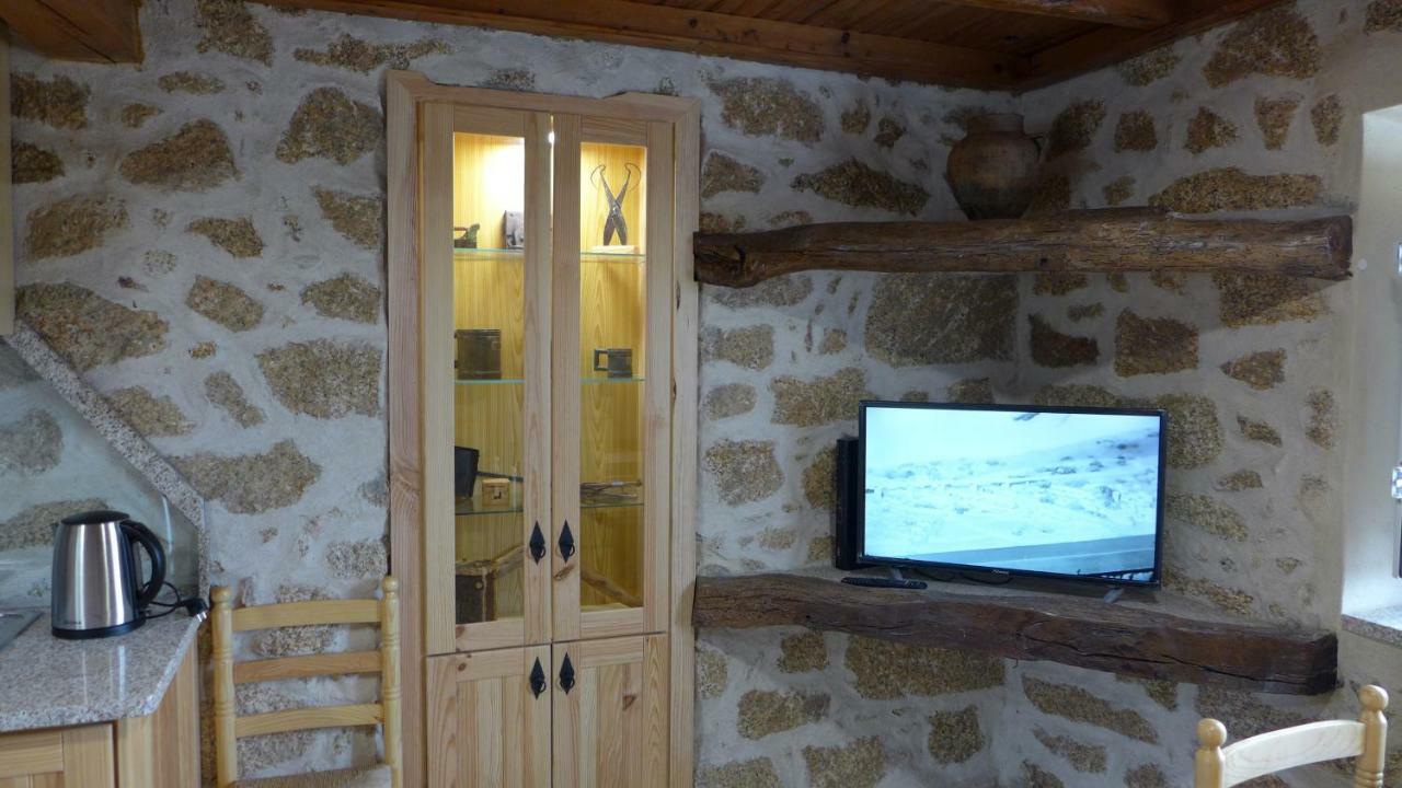 Casas Da Villa - Monsanto - Oliveira E Videira Relva  Kültér fotó