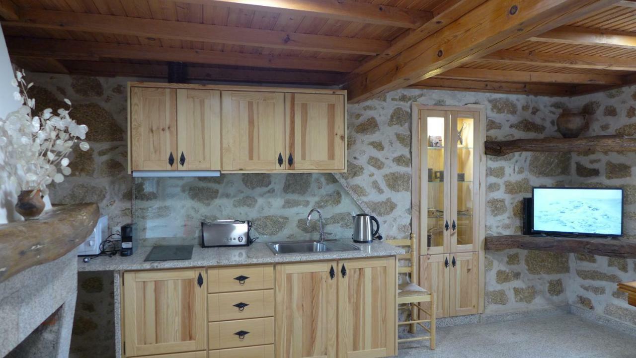 Casas Da Villa - Monsanto - Oliveira E Videira Relva  Kültér fotó